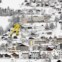 Suíça, 18.12.2011 | Vegard-Haukoe Sklett, da Norega, pelos ares durante uma prova de qualificação do mundial de saltos de esqui em Engelberg 