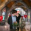 ALEMANHA. Um beijo dos noivos numa igreja insuflável durante o ensaio da cerimónia de casamento. 