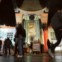 Espiando o icónico Grauman's Chinese Theatre