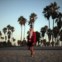 Por que se passeava este Pai Natal no último Agosto na Venice Beach de LA? Boa pergunta.