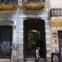 Na capital argentina as pessoas podem andar lado a lado nos passeios, e as avenidas talvez sejam as mais largas do mundo