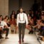 Desfile de Dino Alves