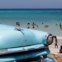 Na praia, nos arredores de Havana. Na imagem, um Ford de 1954 