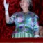 Em 1994, Isabel II acena ao público durante uma visita oficial à Rússia