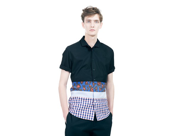 Um dos looks da linha criada por Raf Simons para a Fred Perry