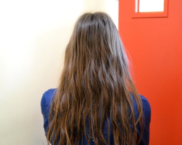 O cabelo de Amber um mês depois de aderir ao No Poo.