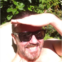 “Britânico-lagosta” foi a descrição que Ricky Gervais encontrou para esta foto. O actor aproveitou um raro dia de sol em Londres e partilhou no Twitter o resultado.