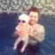 Jack Osbourne deu a conhecer à filha Pearl as maravilhas de ter uma piscina privada. Partilhou a fotografia no Twitter a 26 de Junho.