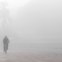  URUGUAI, 02.12.2012. A pedalar no nevoeiro de uma invernosa Montevideo