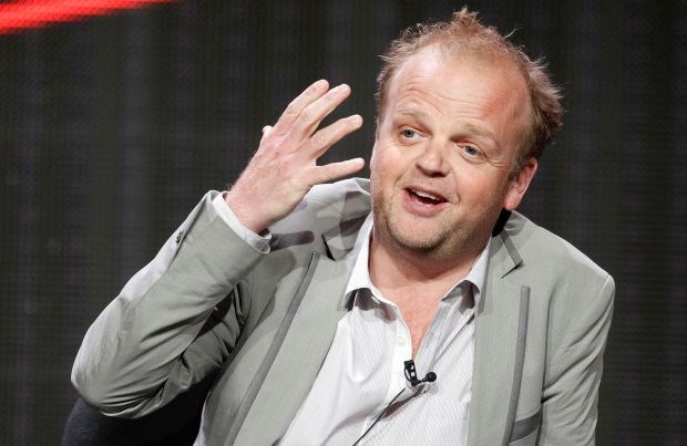 O actor Toby Jones