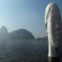 BRASIL, 03.09.2012. Na praia de Botafogo, uma escultura do espanhol Jaume Plensa,