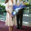 Kate Middleton com um vestido tipo kimono de Jenny Packham.