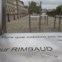 Cadeiras-poema com versos de Rimbaud gravados no inox, de Michel Goulet (2011)