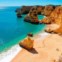 Algarve, melhor destino de praia da Europa (na foto: Praia da Marinha) 