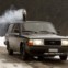 Sim, é fumo de lenha, de um fogão a lenha. É este o combustível desta invenção de Pascal Prokop, na Suíça, a partir de uma carrinha Volvo 240 de 1990. O carro foi autorizado pelas autoridades suíças. 