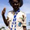 Uma jovem escuteira fotografada em São Tomé 