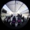 A espiar o interior de um Boeing 787 Dreamliner estacionado em Long Beach, Califórnia, EUA 