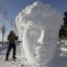 O 1.º festival internacional de esculturas de neve e gelo em Krasnoyarsk, Sibéria