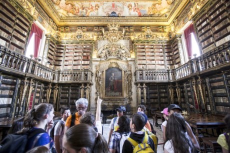 A biblioteca joanina