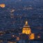 Les Invalides e o Arco do Triunfo, fotografados no Dia da Bastilha a 14 de Julho de 2013