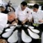 O anfitrião Dieter Koschina já está habituado a receber os grandes chefs (Na imagem com Nigel Harworth)