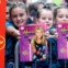 Fãs de Miley, ou seja, Hannah Montana. Virilha nada exposta, por imposições da Disney