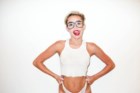 Miley numa sessão fotográfica com Terry Richardson. A revolta da virilha