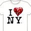 O artista criou uma t-shirt-souvenir da sua residência em NYC. Mas nem a vende, disponibiliza o desenho no seu site para que, quem quiser, leve a imagem a uma loja para imprimir a peça