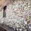 Mensagens de amor na parede sob a varanda dita de Julieta em Verona
