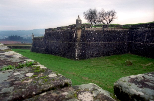 Muralha da fortaleza estende-se ao longo de 5,5 quilómetros 