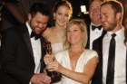 Jennifer Lawrence com a família quando ganhou o Óscar