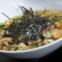Um
dos pratos
servidos no
Midori, no
caso dashi de
cogumelos
sobre arroz
cozido — ou
seja, um
ochazuke de
cogumelos
com alga nori
e ovo a baixa
temperatura