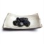 O
seu prato
de pedras
negras: umas
são mesmo
pedras, as
outras têm no
interior creme
de parmesão.