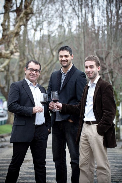 Manuel Moreira (à esquerda),
Giscard Müller e Sérgio
Antunes, os três sócios
da Wine Service 4 You