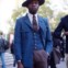 Scott Schuman fotografa o estilo de várias pessoas na rua, durante as semanas de moda