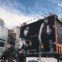 Ou ainda de outdoors de campanhas publicitárias das quais é protagonista