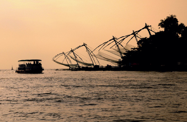 o canal Vembanad, à vista
das redes chinesas da ilha de
Vypin