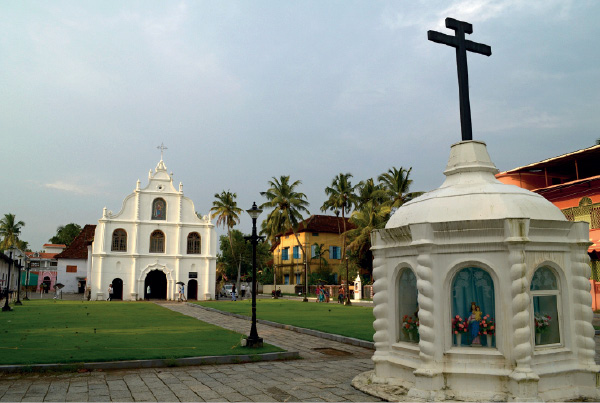 Igreja de Nossa Senhora
da Esperança, na ilha
de Vypin.