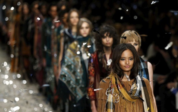 Desfile Outono/Inverno 2015 da Burberry