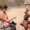 Cristina Fernández, entre os Himba (Namíbia)