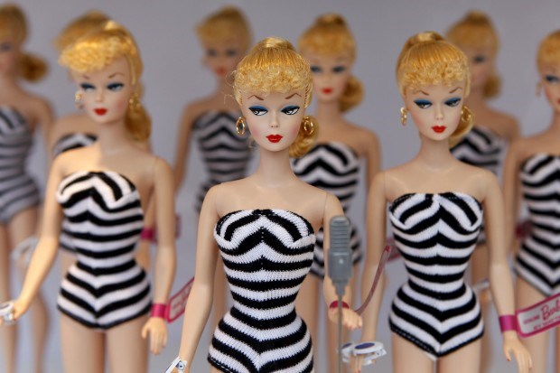 Quem foi Ruth Handler, a mulher por trás da criação da Barbie