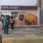 Ainda antes de abrir portas já havia clientes a aguardar