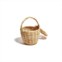 Cesta Little Doe is Love feitas à mão em Portugal (a partir de 200€no site da marca).