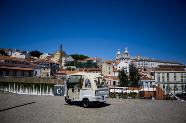 A Rough Guide lançou o seu novo guia para Portugal