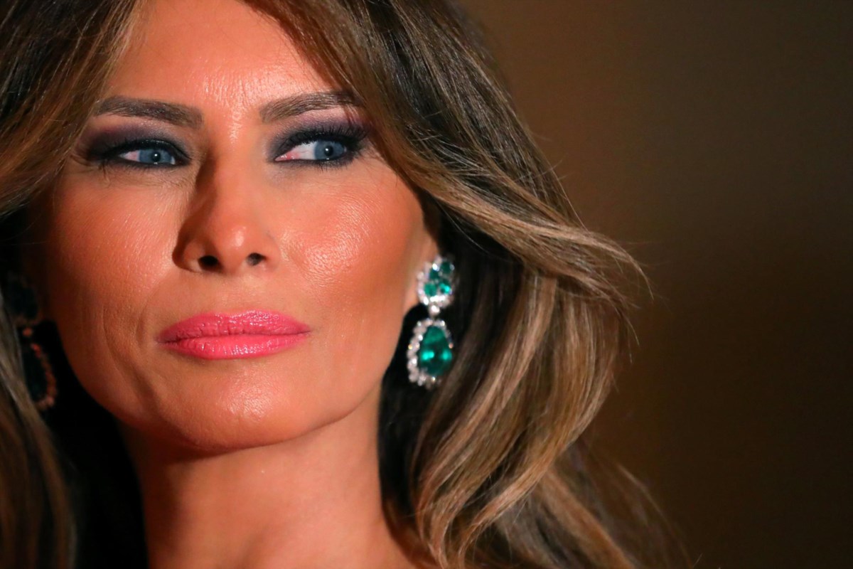 Melania Trump Volta A Processar O Daily Mail E A Pedir 150 Milhões De