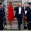 Trump e Melania à saída do avião oficial no aeroporto de Melbourne, Florida