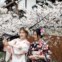 Mulheres vestidas com kimonos, em Quioto