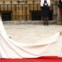 Pippa e Kate Middleton à entrada de Westminster Abbey, em 2011