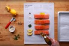 Uma folha de instruções de cozinha estilo Ikea
