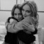 Com a mãe, a cantora francesa Vanessa Paradis